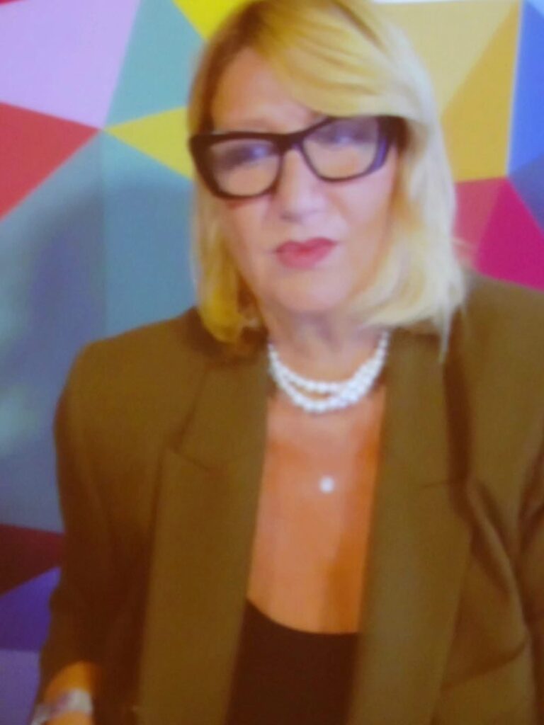 Il collegamento video durante Quello che resta