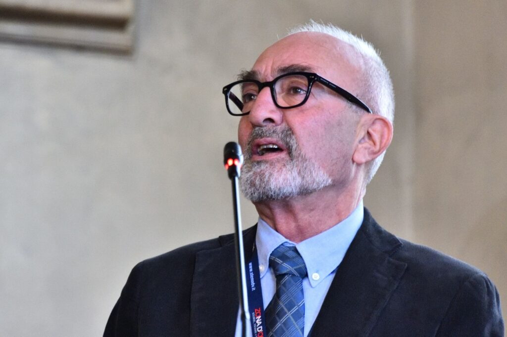 Il professor Antonio Lo Conte illustra la figura di Grandonio de’ Ghisleri